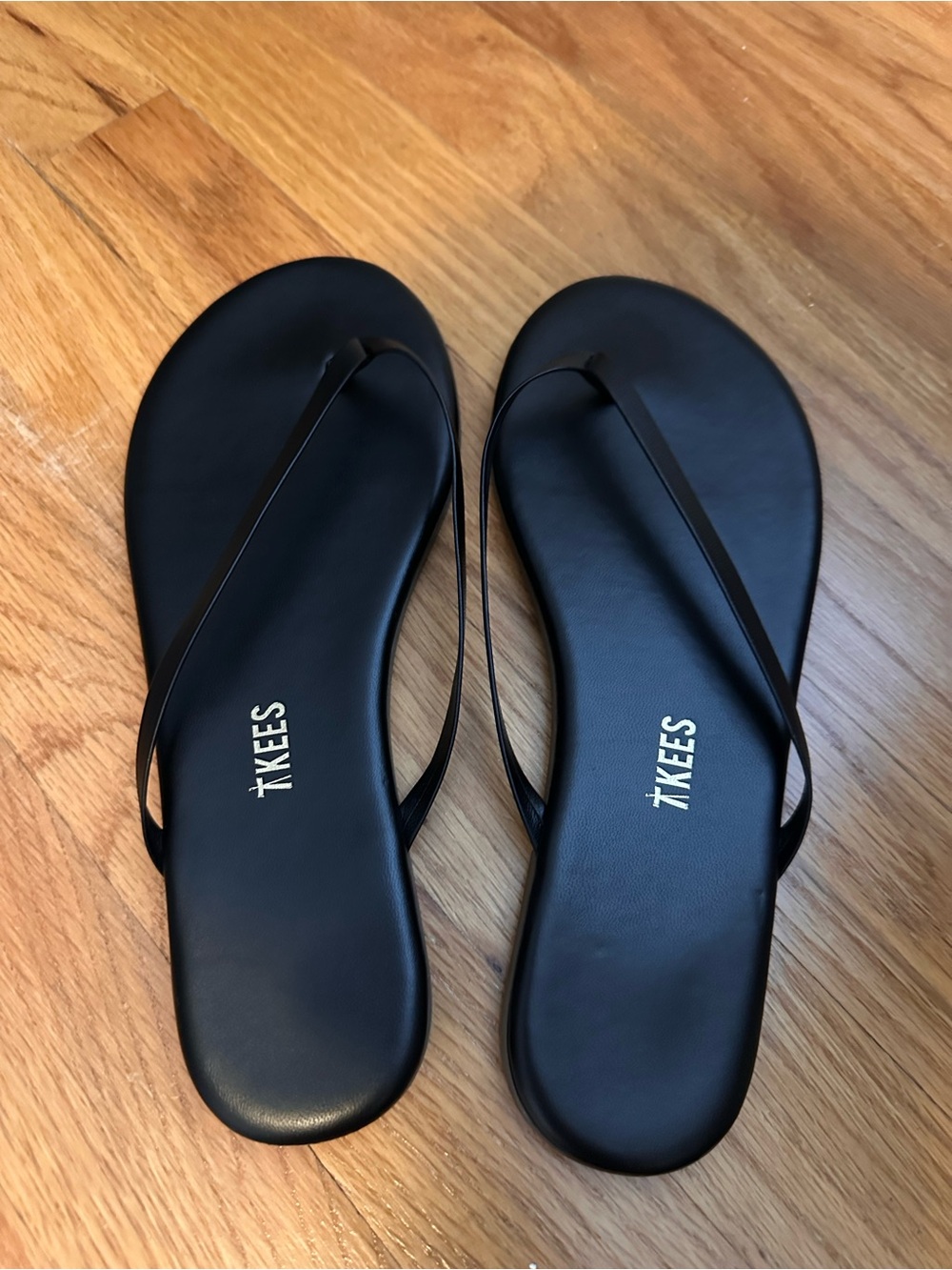 TKEES Black Leather Slim-Strap Flip Flop Sandals